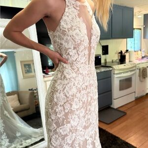 David's Bridal Lace Wedding Dress in Cream and White